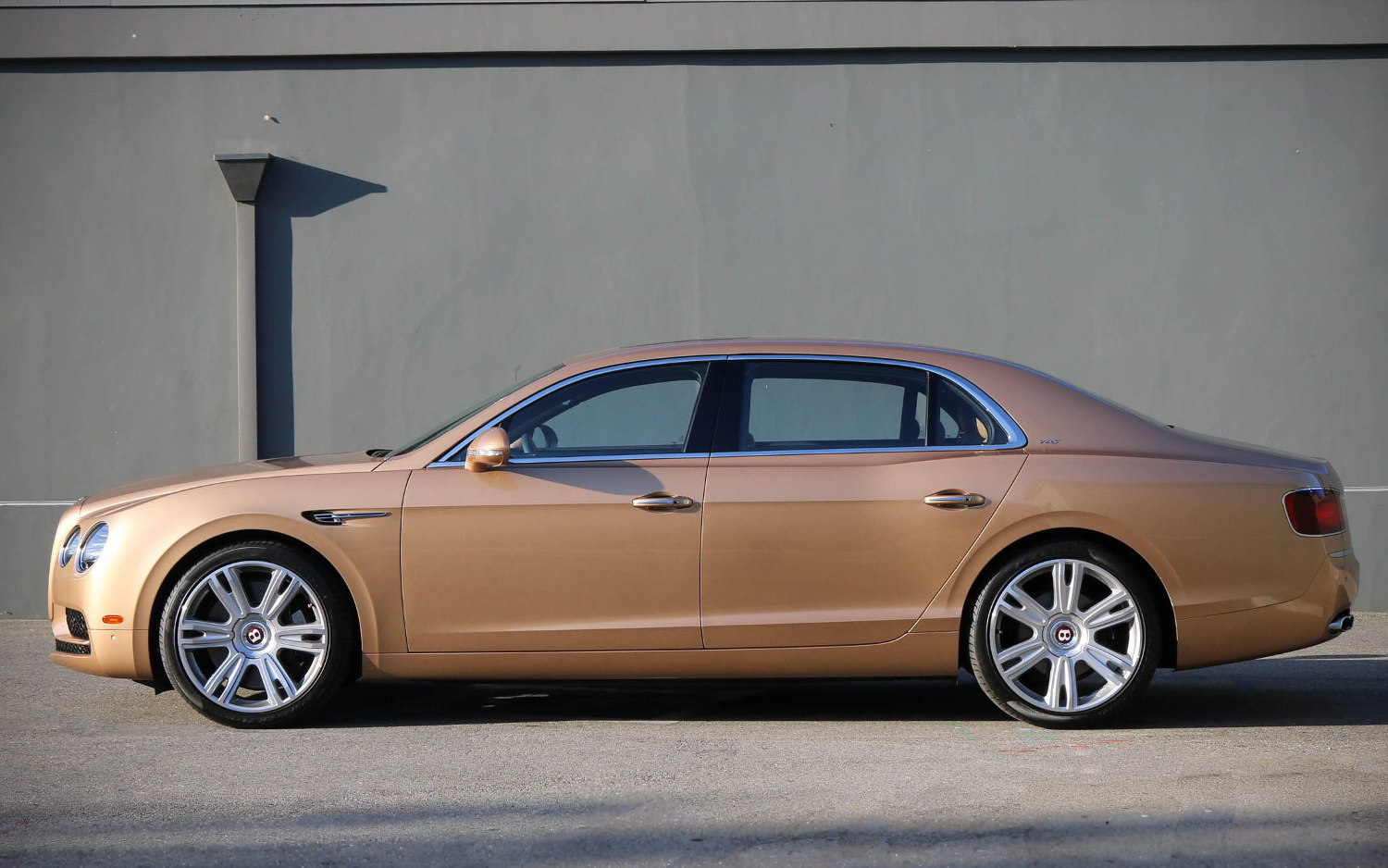 Bentley и genesis